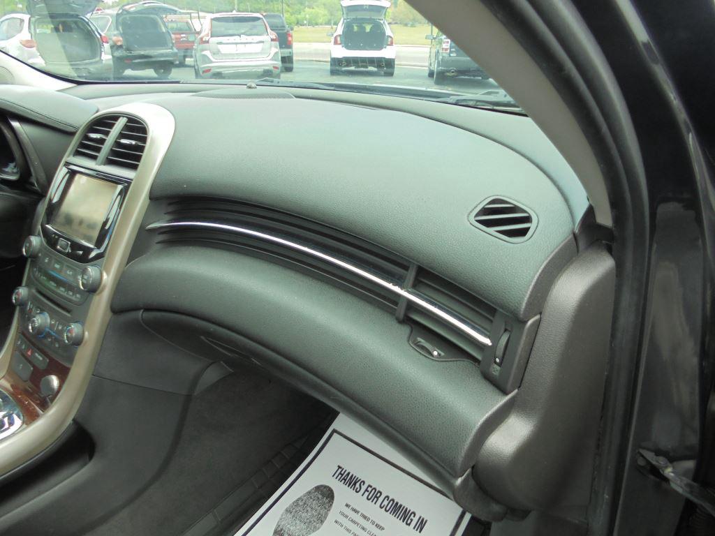 2013 Chevrolet Malibu 2SA - Photo 12
