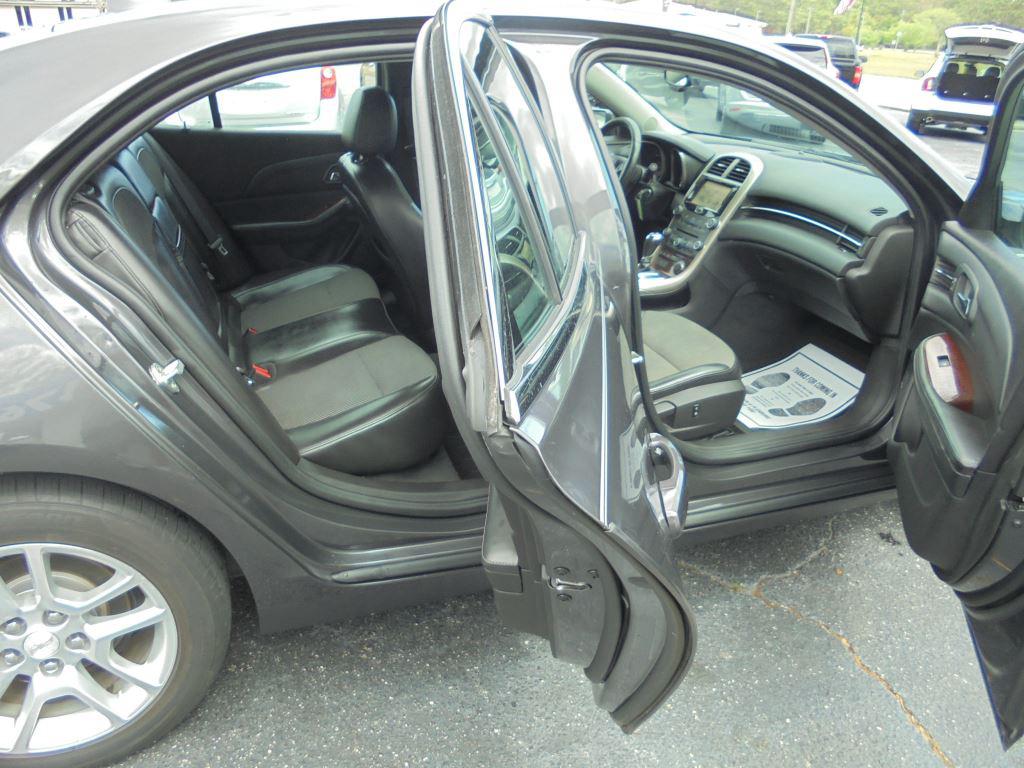 2013 Chevrolet Malibu 2SA - Photo 10