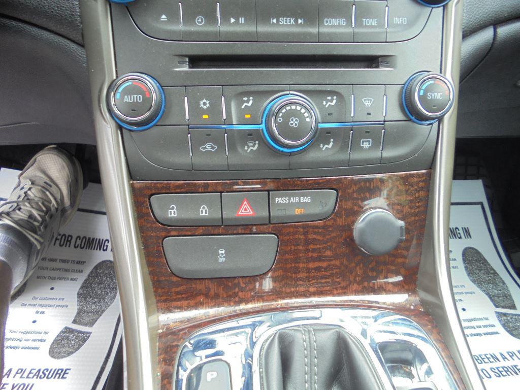 2013 Chevrolet Malibu 2SA - Photo 22