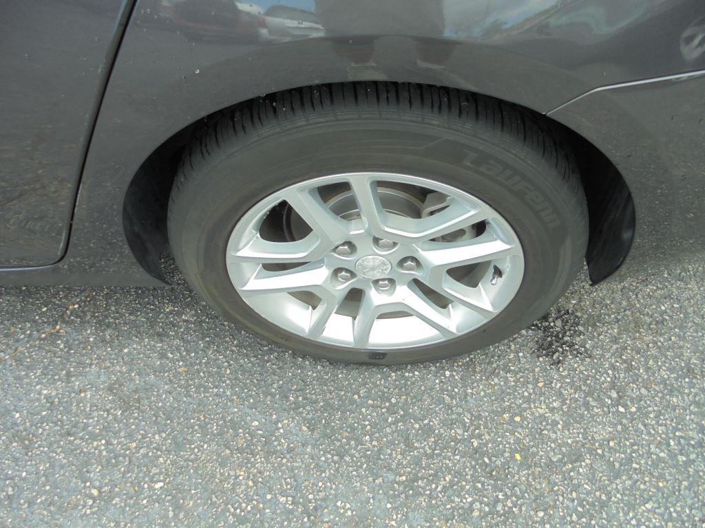 2013 Chevrolet Malibu 2SA - Photo 9