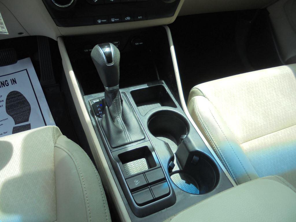 2017 Hyundai Tucson SE - Photo 15