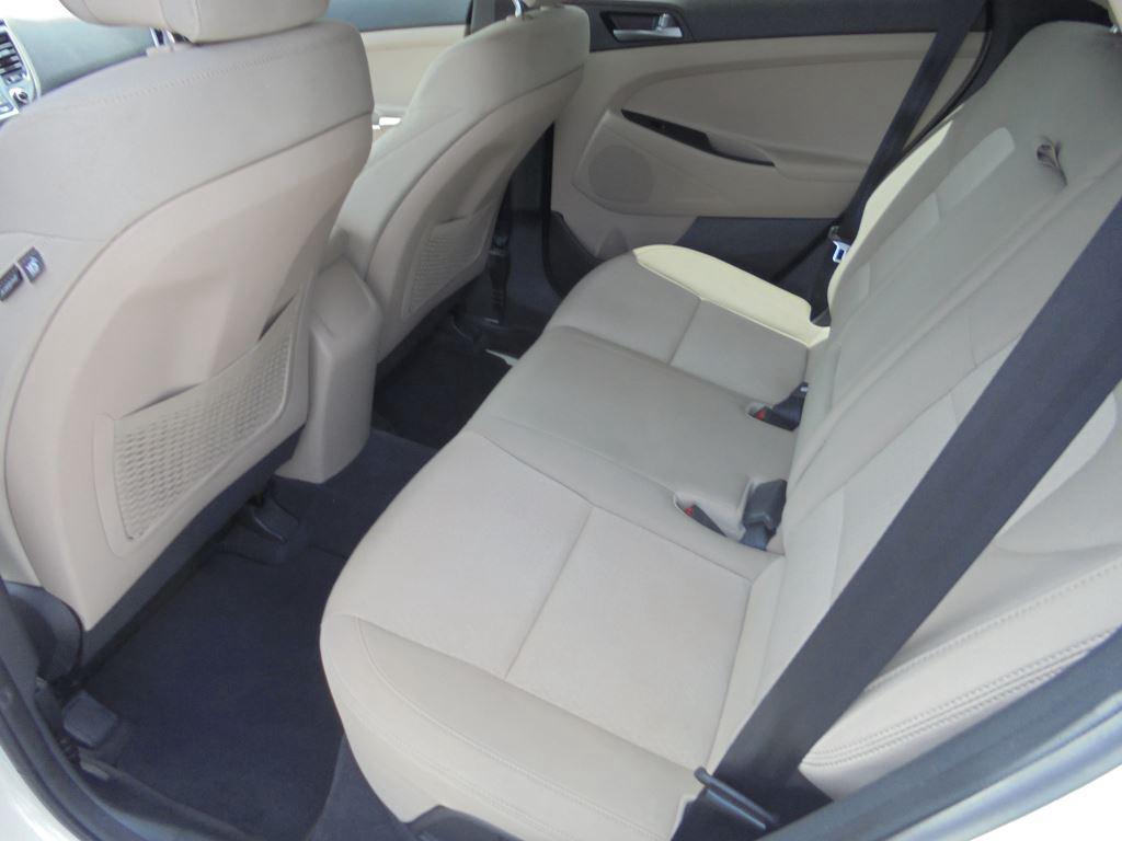 2017 Hyundai Tucson SE - Photo 9