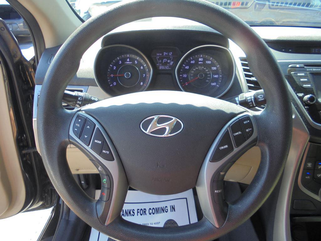 2016 Hyundai Elantra SE - Photo 12