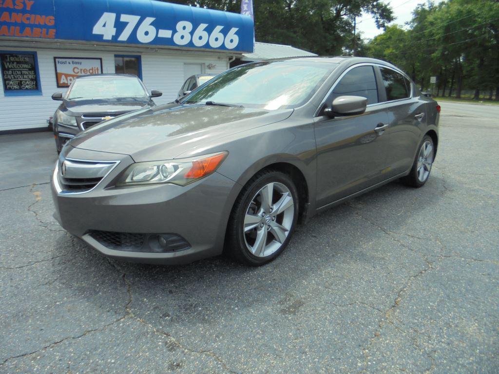 2013 Acura ILX Premium's photo