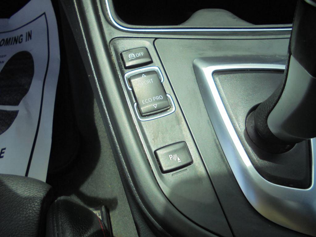 2015 BMW 3 Series 328i - Photo 17