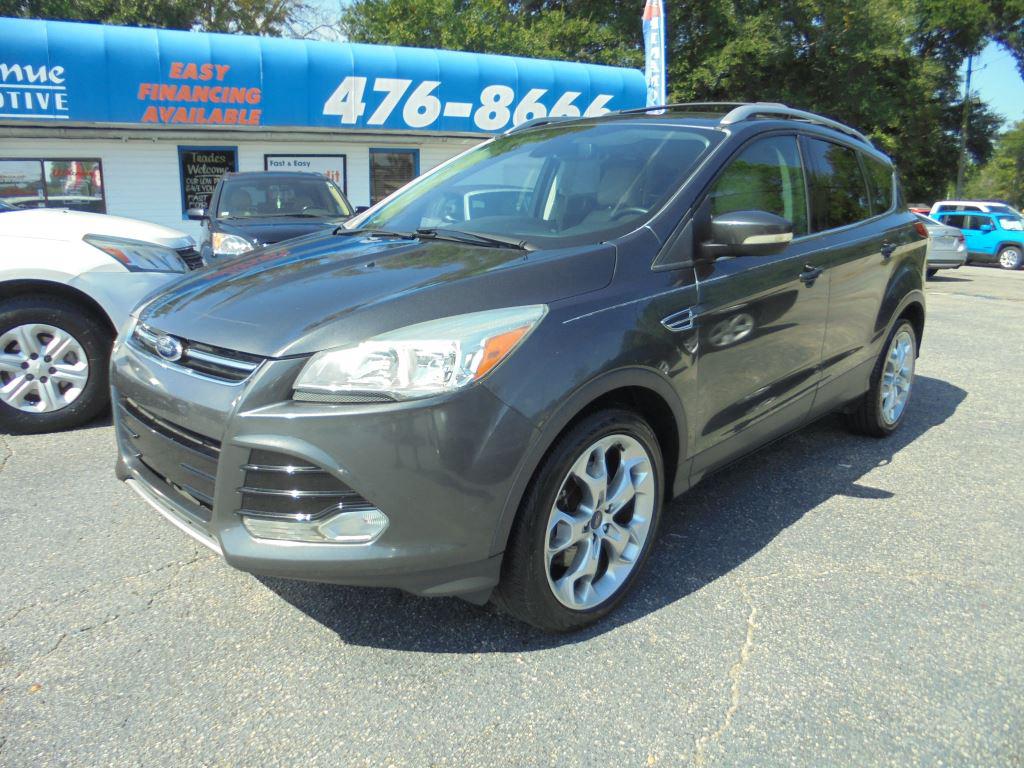 2015 Ford Escape Titanium's photo