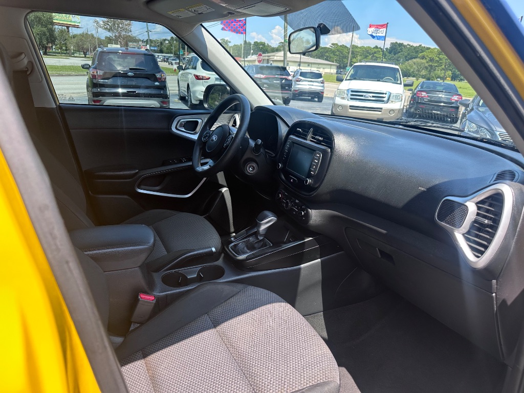 2020 Kia Soul LX - Photo 15
